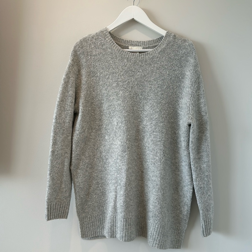 H&M Wool Sweater Gray Cozy Knit Basic Capsule Wardrobe Closet Staple Size Small